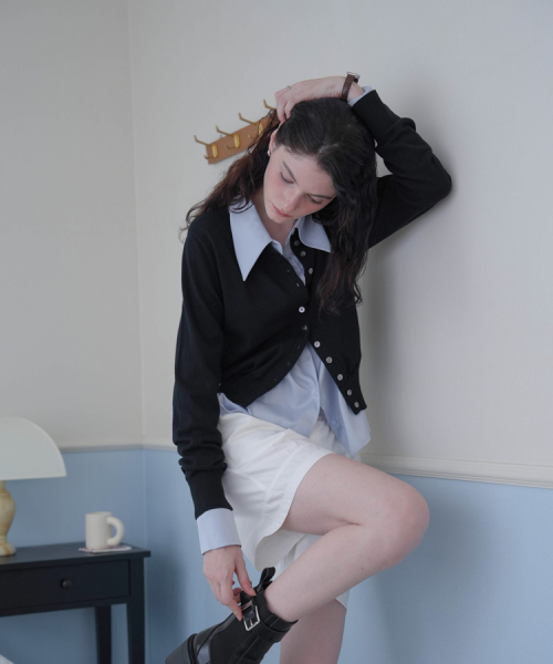 DEHEVE（デヘヴェ）の「Signiture Pearl Button Cardigan [Black]（カーディガン/ボレロ・レディース・ブラック・FREE）」の5枚目の写真