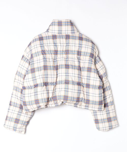 LYEON（リヨン）の「チェック柄エコダウンオーバーサイズブルゾン（ブルゾン・レディース・ベージュ・LARGE/MEDIUM）」の21枚目の写真