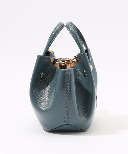 TOMORROWLAND （トゥモローランド）の「Atelier TOMORROWLAND SHELL MINI エナメルバッグ（ハンドバッグ・レディース・イエロー/ブルー・FREE）」の4枚目の写真