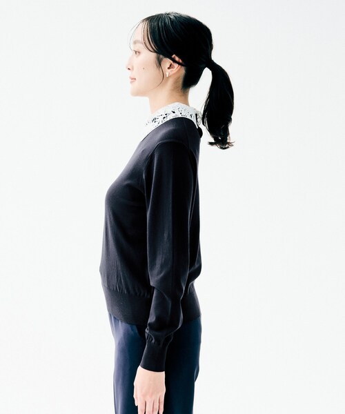 UNTITLED（アンタイトル）の「【洗える/カジュアルフォーマル】2WAYレース襟ニットプルオーバー（ニット/セーター・レディース・ブラック/ネイビー・44/04/02/00/48）」の3枚目の写真