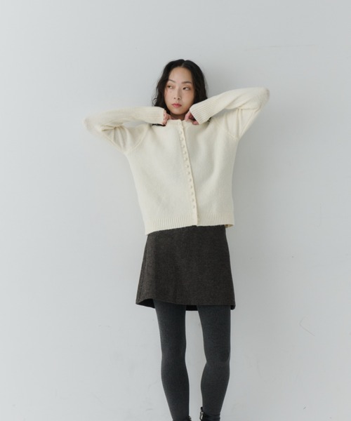 NUJOH(ヌゾ)の「Round Neck Soft Rib Cardigan / ラウンドネックソフトリブカーディガン(カーディガン/ボレロ・レディース・ブラウン/ライトグレー/ホワイト/チャコールグレー・FREE)」の15枚目の写真