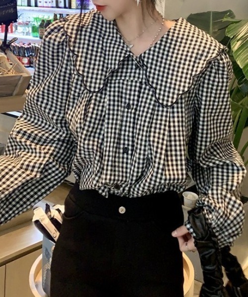 SHEPP(シープ)の「【26年春新作】スカラップビッグカラーギンガムチェックブラウス(シャツ/ブラウス・レディース・ブラック・M/L)」の4枚目の写真