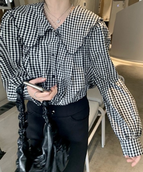 SHEPP(シープ)の「【26年春新作】スカラップビッグカラーギンガムチェックブラウス(シャツ/ブラウス・レディース・ブラック・M/L)」の13枚目の写真