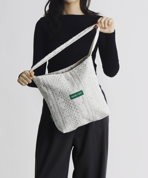 GREEN STUFF(グリーンスタッフ)の「seem full bag 62 - ethnic lace ivory(エコバッグ/サブバッグ・レディース・その他・FREE)」の5枚目の写真