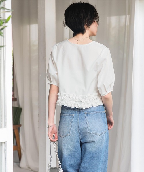 titivate(ティティベイト)の「裾ダブルフリルハーフスリーブブラウス(シャツ/ブラウス・レディース・ネイビー/オフホワイト/ブルー/ブラック・L/M)」の10枚目の写真