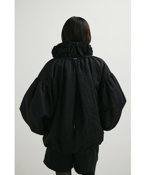 ギャザーネックブルゾン