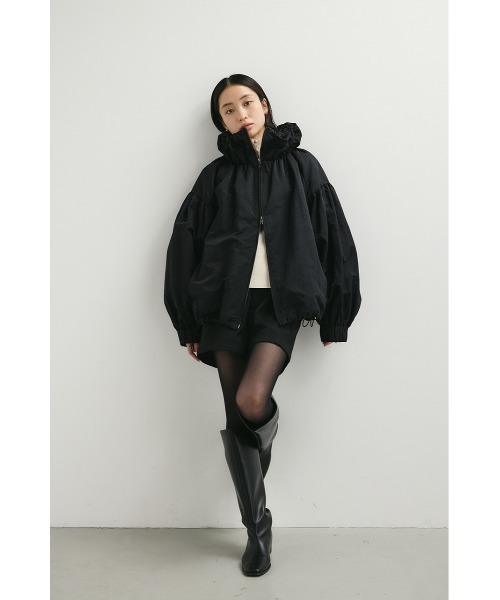 ギャザーネックブルゾン