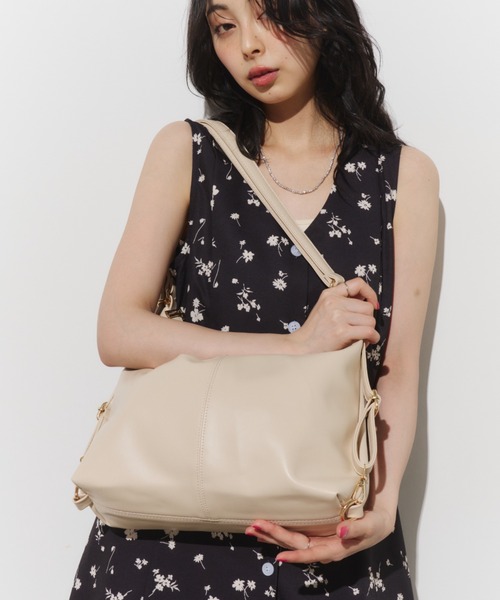 Unitage（ユニテージ）の「2wayフェイクレザートート【select item】（トートバッグ・レディース・ブラウン/ブラック/アイボリー・FREE）」の2枚目の写真