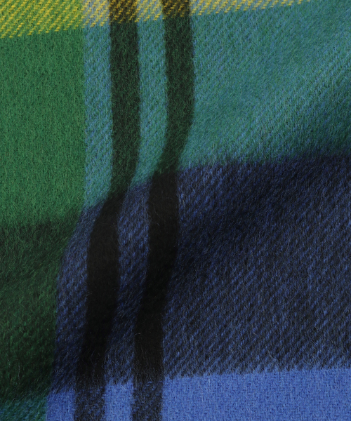 EDIFICE（エディフィス）の「JOSHUA ELLIS（ジョシュア エリス）CPG30/180（マフラー・メンズ・ブラック/サックスブルー/グリーン・FREE）」の5枚目の写真