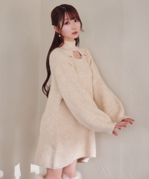 Rose Muse(ロゼミューズ)の「decollete open knit o/p(ワンピース・レディース・ホワイト/ベージュ・FREE)」の3枚目の写真