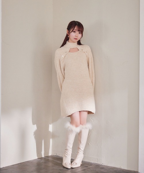 Rose Muse(ロゼミューズ)の「decollete open knit o/p(ワンピース・レディース・ホワイト/ベージュ・FREE)」の5枚目の写真