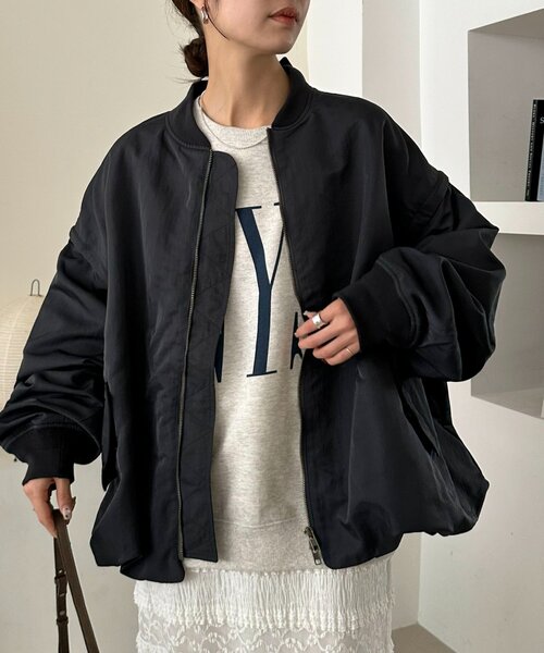 DISCOAT（ディスコート）の「【軽量/袖取り外し可/ユニセックス】ライトメモリー2WAYボンバーブルゾン（ブルゾン・レディース・オリーブ/アイボリー/チャコールグレー・FREE）」の10枚目の写真