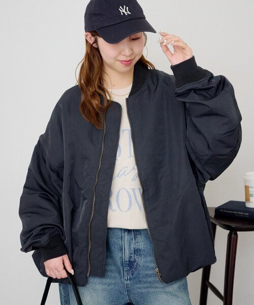 DISCOAT（ディスコート）の「【軽量/袖取り外し可/ユニセックス】ライトメモリー2WAYボンバーブルゾン（ブルゾン・レディース・オリーブ/アイボリー/チャコールグレー・FREE）」の15枚目の写真