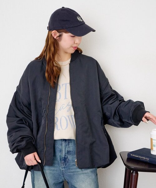 DISCOAT（ディスコート）の「【軽量/袖取り外し可/ユニセックス】ライトメモリー2WAYボンバーブルゾン（ブルゾン・レディース・オリーブ/アイボリー/チャコールグレー・FREE）」の16枚目の写真