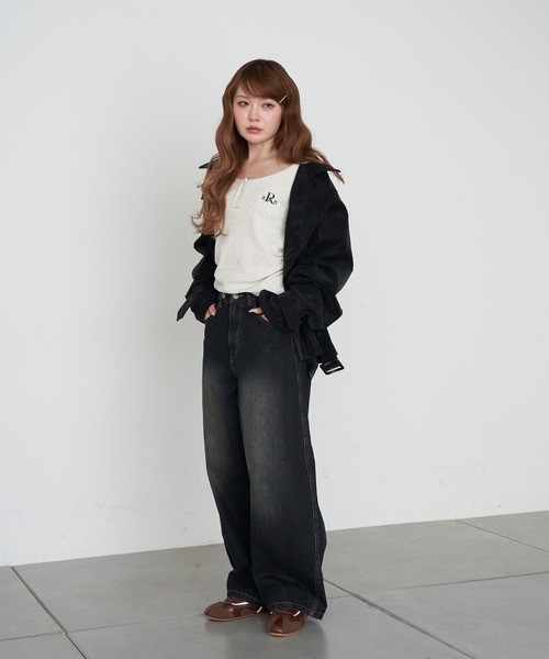 RAY CASSIN（レイカズン）の「ショート丈ルーズトレンチコート（トレンチコート・レディース・ブラック系その他2/ベージュ・FREE）」の20枚目の写真