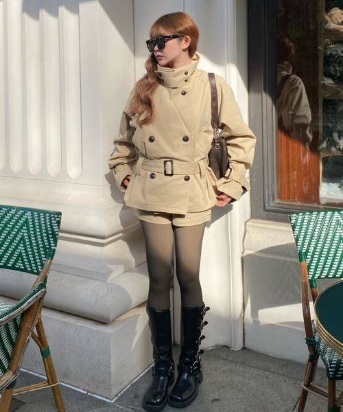 RAY CASSIN（レイカズン）の「ショート丈ルーズトレンチコート（トレンチコート・レディース・ブラック系その他2/ベージュ・FREE）」の6枚目の写真