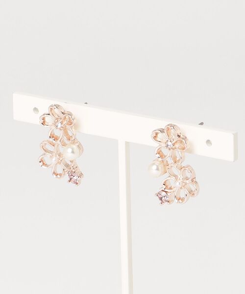 Flowering(フラワーリング)の「SAKURA/透かし/パール/ピアス(ピアス(両耳用)・レディース・ピンク/ピンクゴールド・FREE)」の13枚目の写真