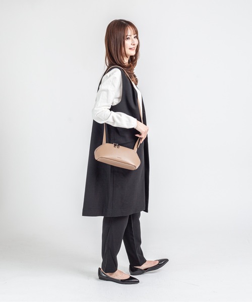 ADD CULUMN(アドカラム)の「【ADD CULUMN/アドカラム】ボディバッグ FIGRE BODYBAG S(ボディバッグ/ウエストポーチ・レディース・ブラック/ブラウン/アイボリー/ピンク・FREE)」の19枚目の写真