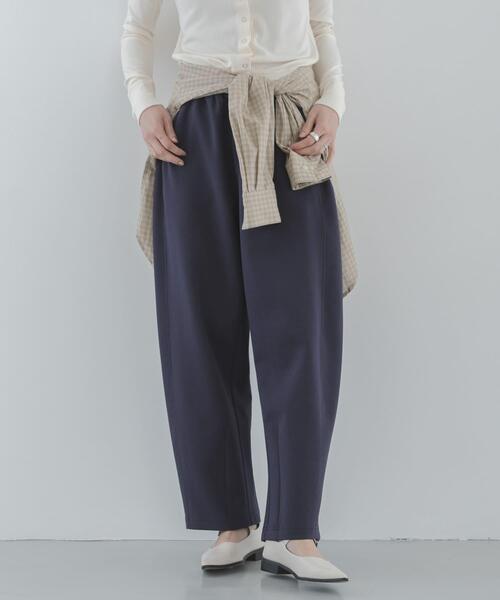 URBAN RESEARCH Sonny Label（アーバンリサーチサニーレーベル）の「メルティスウェットバレルパンツ（その他パンツ・レディース・グレー/ネイビー・FREE）」の2枚目の写真