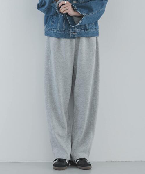 URBAN RESEARCH Sonny Label（アーバンリサーチサニーレーベル）の「メルティスウェットバレルパンツ（その他パンツ・レディース・グレー/ネイビー・FREE）」の4枚目の写真