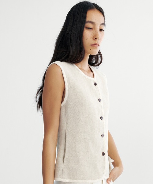 Bie(ビエ)の「リネンパイピングベスト(ベスト・レディース・ベージュ・M/S)」の5枚目の写真