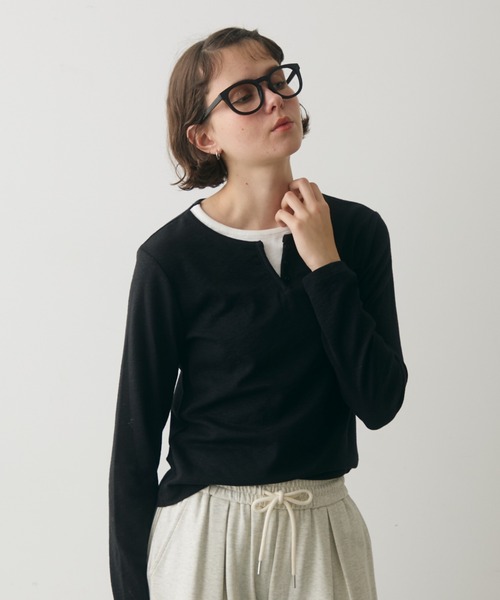 full/fill.（フルフィル）の「layered henly neck T / レイヤードヘンリーネックT（Tシャツ/カットソー・レディース・ネイビー/ブラック・FREE）」の2枚目の写真