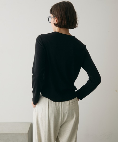 full/fill.（フルフィル）の「layered henly neck T / レイヤードヘンリーネックT（Tシャツ/カットソー・レディース・ネイビー/ブラック・FREE）」の20枚目の写真