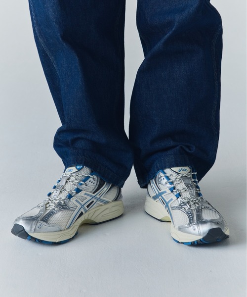 ASICS(アシックス)の「GEL-NIMBUS 10.1 1203A543.109(スニーカー・メンズ・ホワイト・28.5cm/25.0cm/24.5cm/24.0cm/23.5cm/23.0cm/22.5cm/29.0cm/28.0cm/27.5cm/27.0cm/26.5cm/26.0cm/25.5cm)」の3枚目の写真