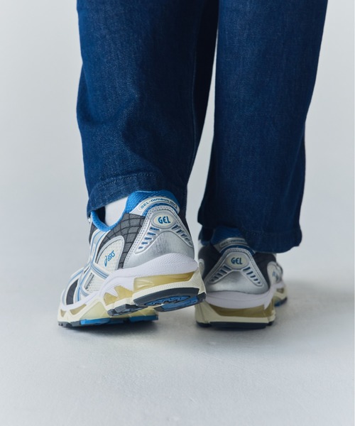 ASICS(アシックス)の「GEL-NIMBUS 10.1 1203A543.109(スニーカー・メンズ・ホワイト・28.5cm/25.0cm/24.5cm/24.0cm/23.5cm/23.0cm/22.5cm/29.0cm/28.0cm/27.5cm/27.0cm/26.5cm/26.0cm/25.5cm)」の4枚目の写真