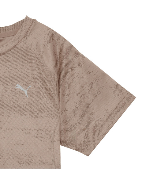 PUMA(プーマ)の「PUMA プーマ ウィメンズ ランニング ヴェロシティ AOP 半袖 Tシャツ(Tシャツ/カットソー・レディース・ブラウン系その他/ブラック・MEDIUM/LARGE/X-LARGE/SMALL)」の9枚目の写真