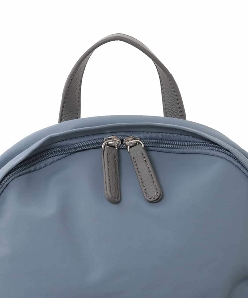MK MICHEL KLEIN（エムケーミッシェルクラン）の「[軽量/A4収納可]異素材ジョイントナイロンリュックサック（バックパック/リュック・レディース・ブルー/ブラック/グレー・00）」の13枚目の写真