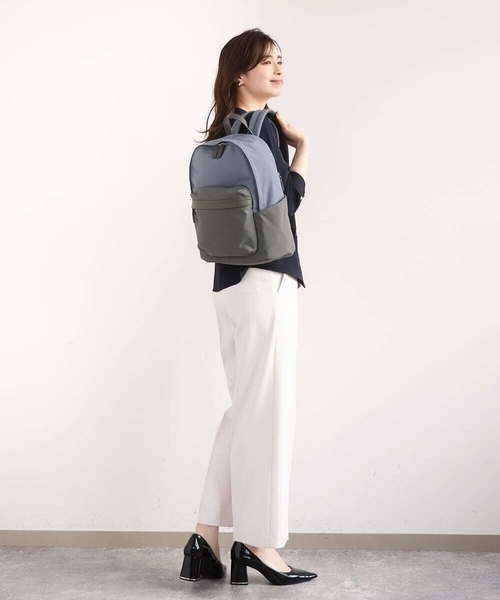MK MICHEL KLEIN（エムケーミッシェルクラン）の「[軽量/A4収納可]異素材ジョイントナイロンリュックサック（バックパック/リュック・レディース・ブルー/ブラック/グレー・00）」の17枚目の写真