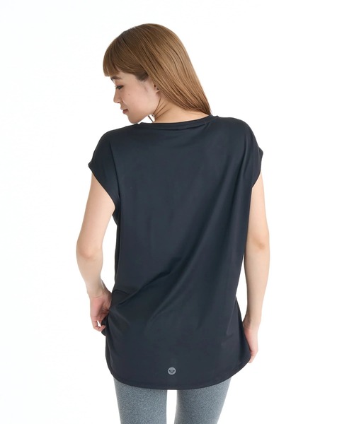 ROXY(ロキシー)の「ROXY ウィメンズ FITNESS OWN YOUR PACE Tシャツ 【2026年春夏モデル】/ロキシー速乾UVカットノースリーブ(Tシャツ/カットソー・レディース・ブラック/ピンク/ホワイト・SMALL/MEDIUM/LARGE)」の4枚目の写真