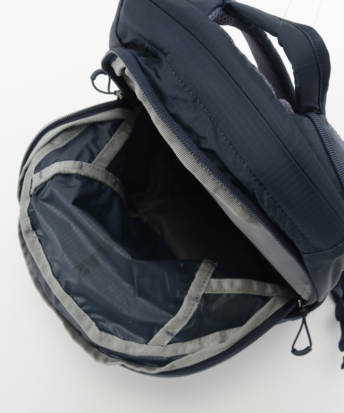 SALOMON(サロモン)の「SALOMON / サロモン XT 10(バックパック/リュック・メンズ・ネイビー・FREE)」の5枚目の写真