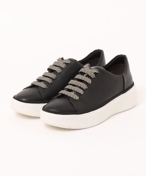MACKINTOSH LONDON(マッキントッシュ ロンドン)の「厚底レースアップレザースニーカー(スニーカー・レディース・ホワイト/ブラック・22.5cm/23.0cm/23.5cm/24.0cm/24.5cm/22.0cm)」の1枚目の写真