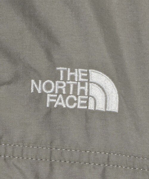THE NORTH FACE(ザノースフェイス)の「<THE NORTH FACE>コンパクト ジャケット(ナイロンジャケット・メンズ・ブラック/ライトグレー・L/XL/M)」の8枚目の写真