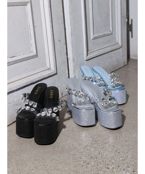 EVRIS（エヴリス）の「厚底ビジュープラットフォームサンダル（サンダル・レディース・シルバー/ブルー/ブラック・SMALL/LARGE/MEDIUM）」の18枚目の写真