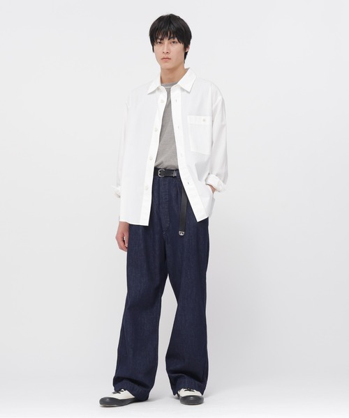 MHL.（エムエイチエル）の「ORGANIC COTTON SHIRTING（シャツ/ブラウス・メンズ・ホワイト/ローズ・SMALL/MEDIUM/LARGE）」の3枚目の写真