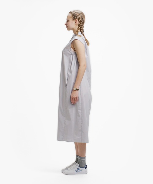 LACOSTE(ラコステ)の「Aラインノースリーブシャツドレス / ミモレ丈シャツワンピース(シャツワンピース・レディース・ライトグレー/ベージュ・40/36/38/34)」の21枚目の写真