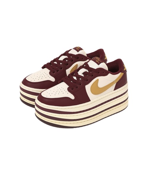 JORDAN BRAND(ジョーダンブランド)の「WMNS AIR JORDAN 1 TRIPLE STACK HV8288-600(スニーカー・メンズ・レッド・23.5cm/24cm/23cm)」の2枚目の写真