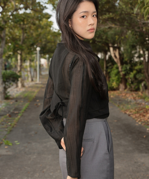 DEHEVE（デヘヴェ）の「High-Neck Bustier Blouse [Black]（シャツ/ブラウス・レディース・ブラック・FREE）」の4枚目の写真