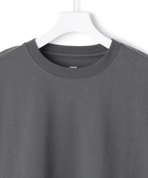 J.PRESS YORK STREET(ジェイプレスヨークストリート)の「【UNISEX】サイドポケット クルーネックTシャツ(Tシャツ/カットソー・メンズ・ベージュ系/ホワイト系/グレー系/ライトグリーン系/ネイビー系・SMALL/MEDIUM/LARGE)」の7枚目の写真