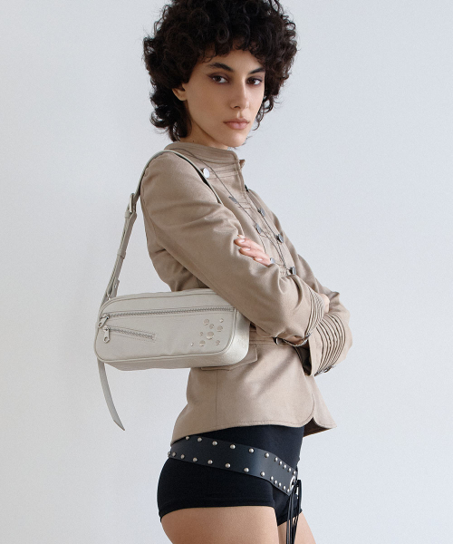 SAND MUSEUM（サンドミュージアム）の「CASSETTE BAG [Ivory]（ショルダーバッグ・レディース・その他・FREE）」の2枚目の写真