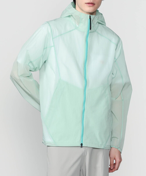 GOLDWIN(ゴールドウィン)の「Goldwin |〈別注〉シアーナイロン パッカブルウィンドジャケット MEN(ナイロンジャケット・メンズ・グリーン系その他/ブラック/オレンジ系その他・2/3)」の16枚目の写真