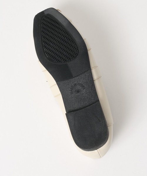 LEPSIM（レプシィム）の「グルカ2WAYパンプス　661588（パンプス・レディース・アイボリー/ブラック・LARGE/MEDIUM）」の6枚目の写真