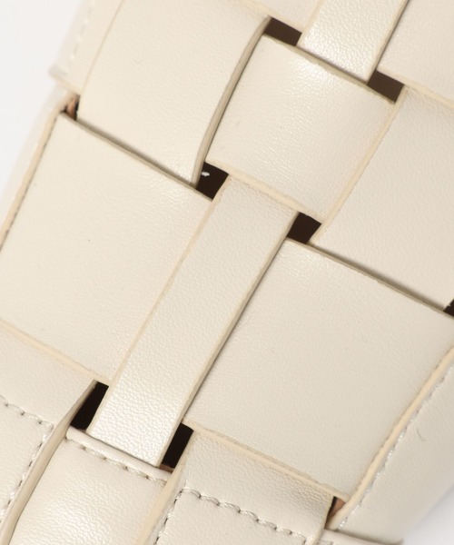 LEPSIM（レプシィム）の「グルカ2WAYパンプス　661588（パンプス・レディース・アイボリー/ブラック・LARGE/MEDIUM）」の9枚目の写真