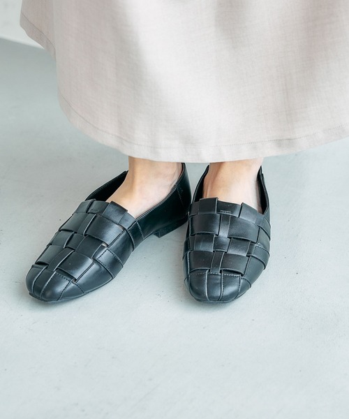 LEPSIM(レプシィム)の「グルカ2WAYパンプス 661588(パンプス・レディース・アイボリー/ブラック・LARGE/MEDIUM)」の14枚目の写真