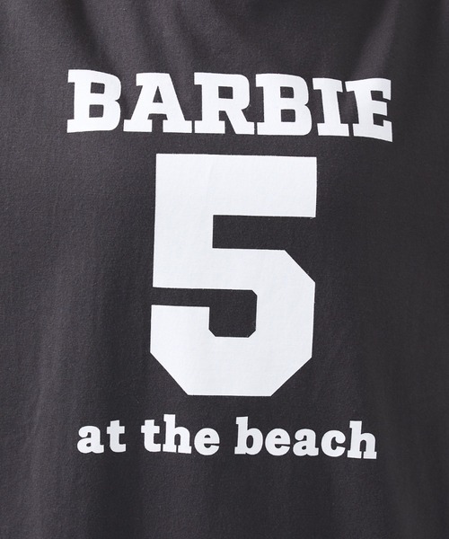 Healthy denim(ヘルシーデニム)の「【HealthyDenim/ヘルシーデニム】Barbie5 at the beach/半袖Tシャツ/ロゴTシャツ(Tシャツ/カットソー・レディース・スミクロ/ホワイト/グレー・フリー)」の13枚目の写真