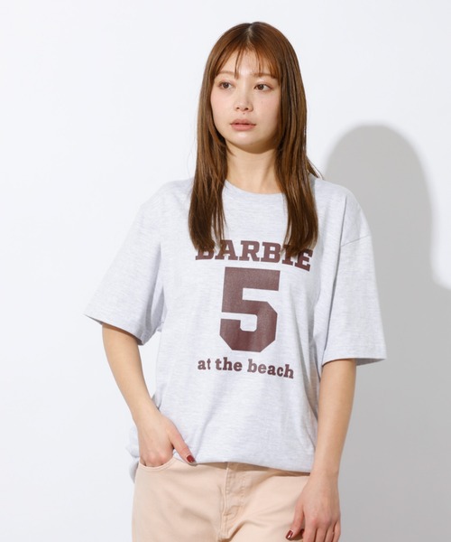 Healthy denim(ヘルシーデニム)の「【HealthyDenim/ヘルシーデニム】Barbie5 at the beach/半袖Tシャツ/ロゴTシャツ(Tシャツ/カットソー・レディース・スミクロ/ホワイト/グレー・フリー)」の16枚目の写真