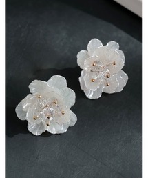 MEISM（ミズム）の「[MEISM by Re:EDIT][サイズが選べる]フェイクパールホワイトフラワーモチーフピアス（ピアス（両耳用））」